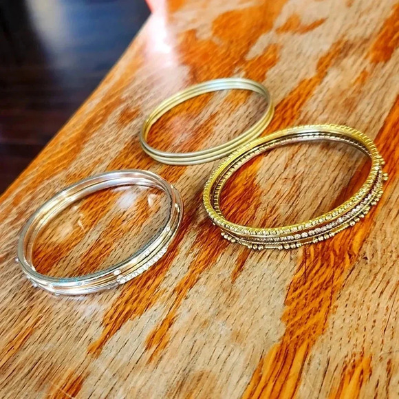 10 pc 3 sets Goldtone Bangles - Picture 1 of 10